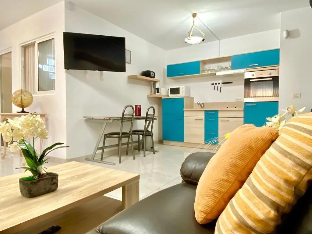 Villa Sol Los Cristianos  Los Cristianos (Tenerife)